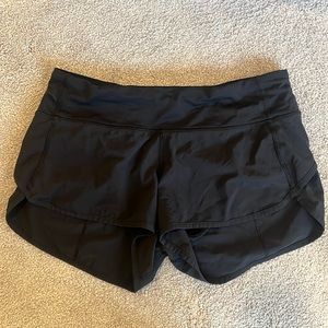 black lululemon running shorts